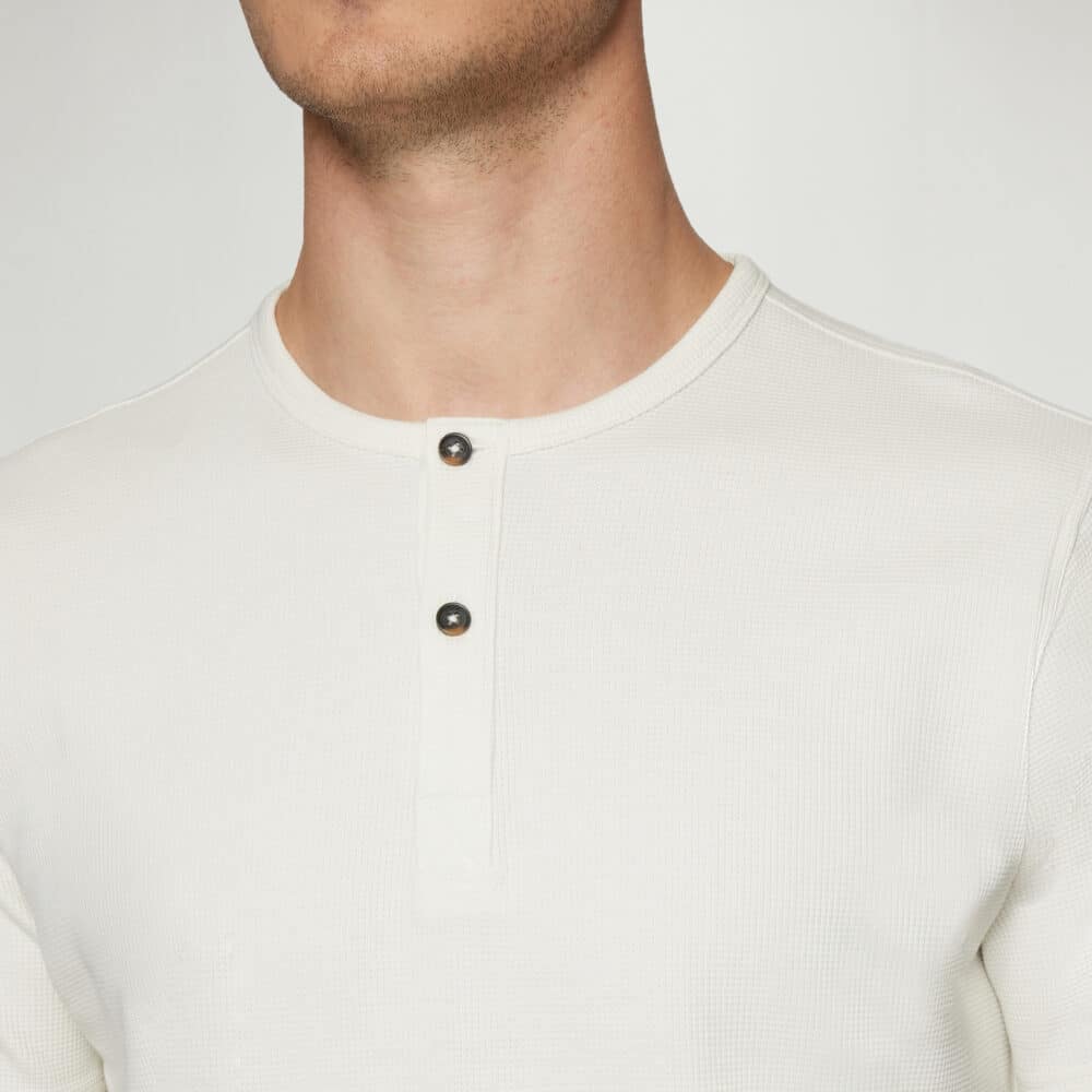 Alternative view of Signal I button tee I white