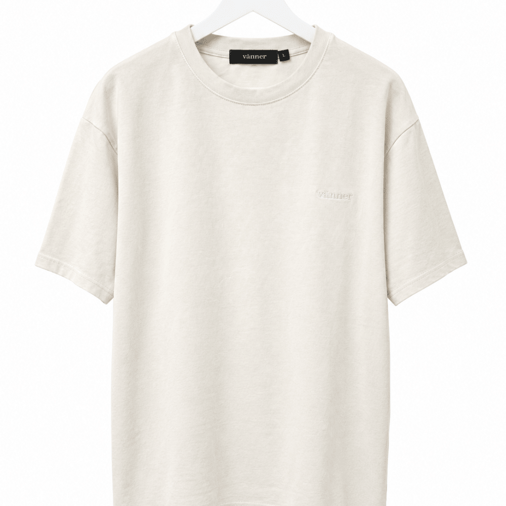 Alternative view of Vänner I stat tee I ecru