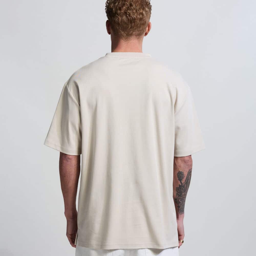 Alternative view of Vänner I Thomas tee I beige