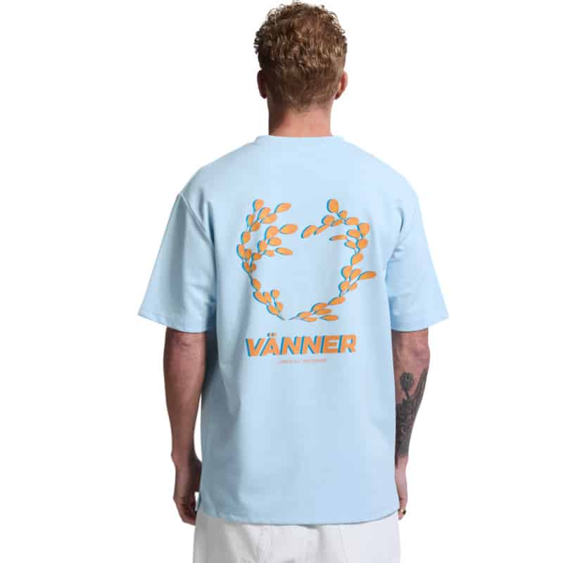 Vänner I love is all tee I breeze