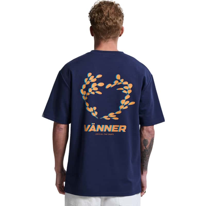 Vänner I love is all tee  I navy
