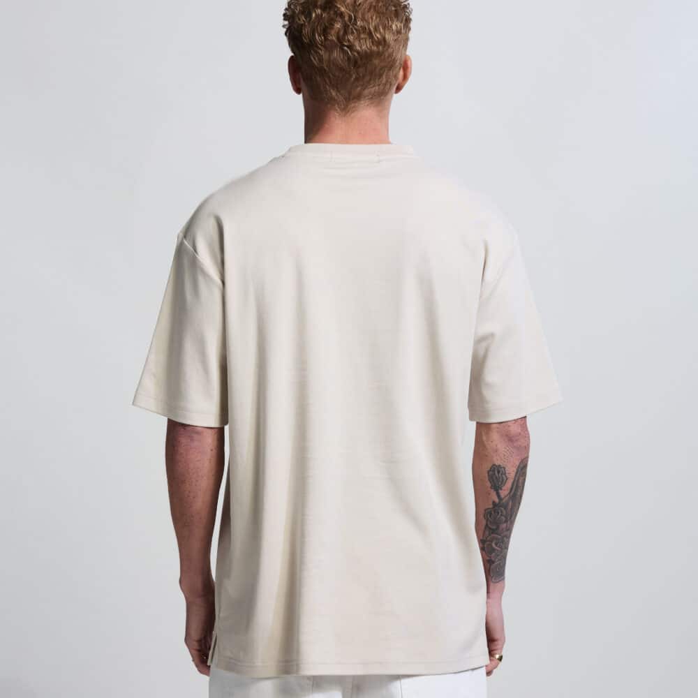 Alternative view of Vänner I  waterfall tee I moonbeam