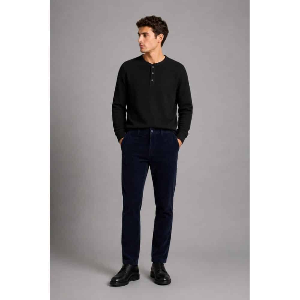Alternative view of Clean cut Cph I grand dad ls tee I black